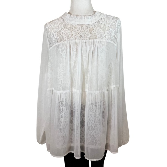 Torrid New Lace With Chiffon Overlay Blouse Cloud Dancer White Plus 2 18 20 2X - Picture 3 of 15